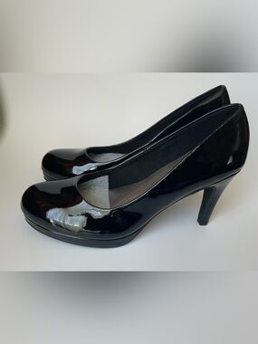 Classic Black Pump for Women